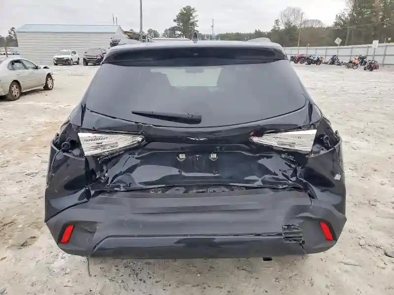 7MUBAAAG2PV070958 2023 TOYOTA COROLLA CR-5