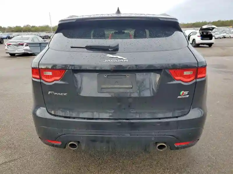 SADCM2FV8KA357461 2019 JAGUAR F-PACE-5