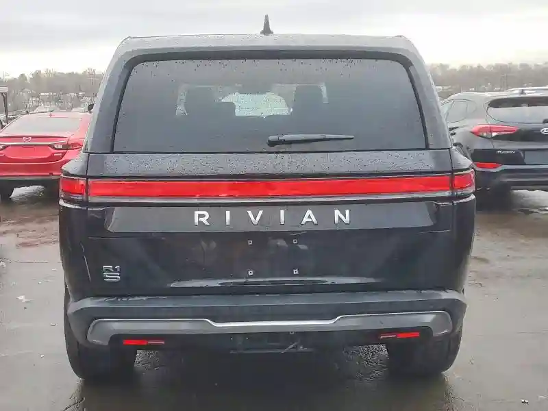 7PDSGBBA0SN052877 2025 RIVIAN RIS-5