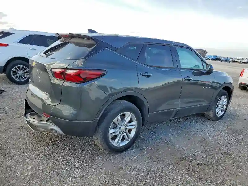 3GNKBBRA2KS685499 2019 CHEVROLET BLAZER-2