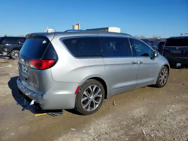 2C4RC1GG1JR103572 2018 CHRYSLER PACIFICA-2