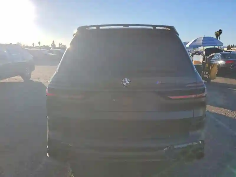5UX33EM06S9X01439 2025 BMW X7 M60I-5