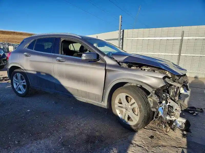 WDCTG4GB4JJ500482 2018 MERCEDES-BENZ GLA-CLASS-3