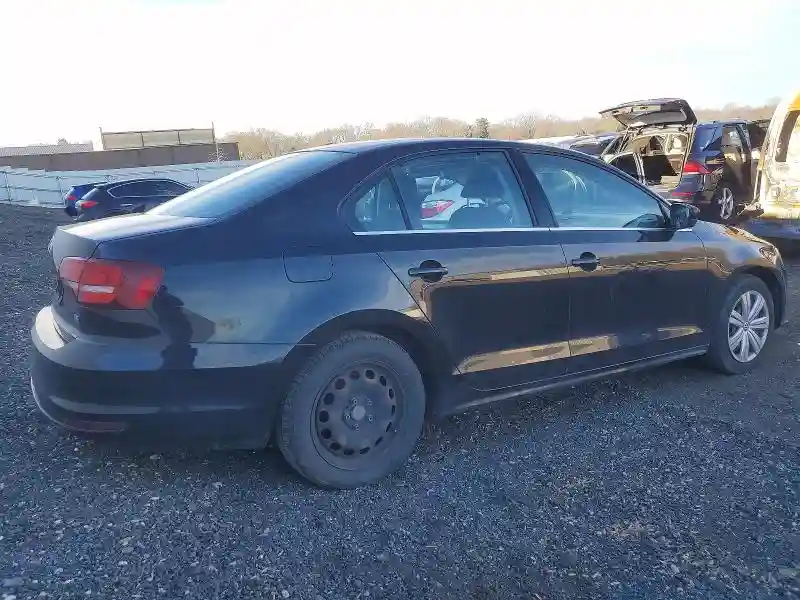 3VW2B7AJ6HM224639 2017 VOLKSWAGEN JETTA-4