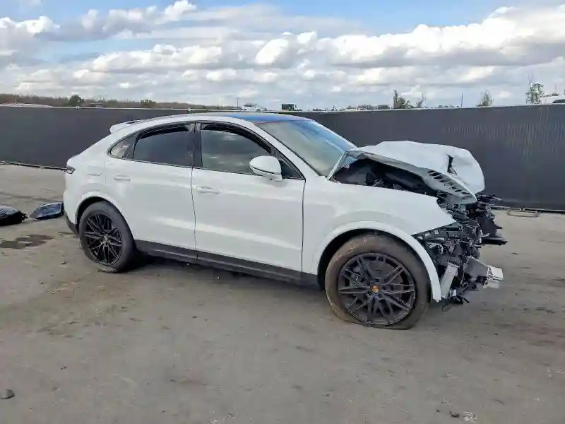 WP1BA2AY6SDA33035 2025 PORSCHE CAYENNE-3