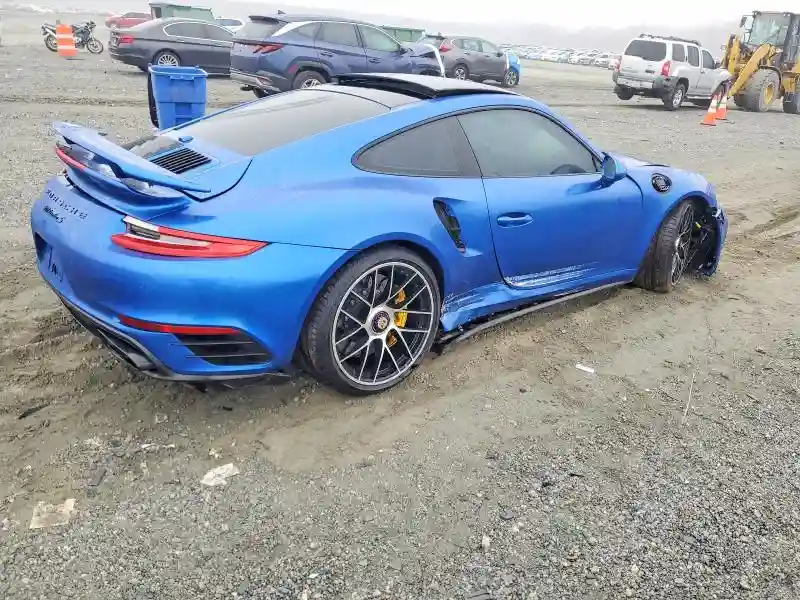 WP0AD2A95HS166435 2017 PORSCHE 911-2