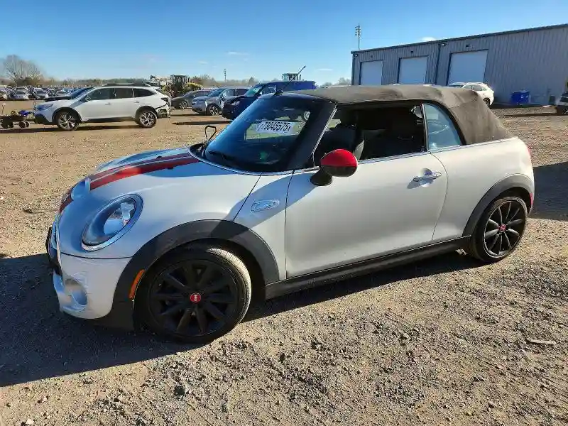 WMWWG9C55J3E38854 2018 MINI COOPER-0