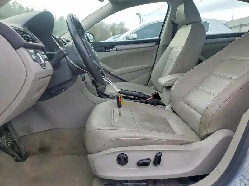 1VWAT7A33FC087779 2015 VOLKSWAGEN PASSAT-5