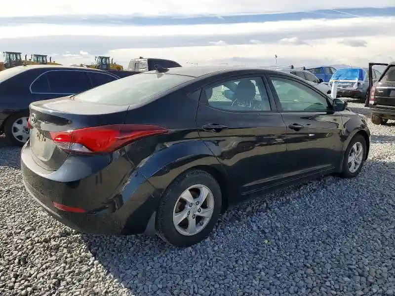 5NPDH4AE2FH592136 2015 HYUNDAI ELANTRA-2