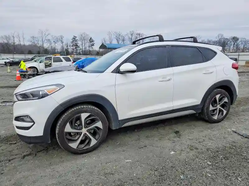 KM8J33A23JU757123 2018 HYUNDAI TUCSON-0