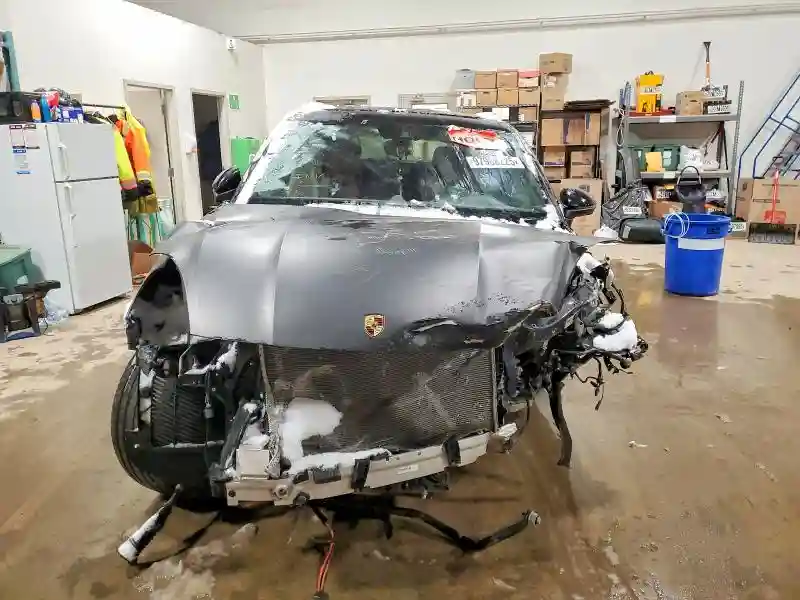 WP1AA2AY3KDA10307 2019 PORSCHE CAYENNE-4