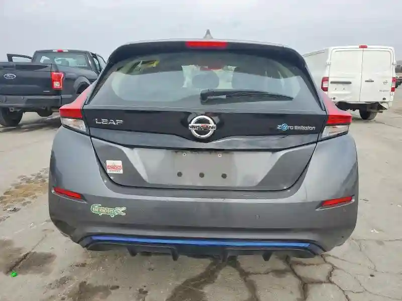 1N4AZ1BV8NC558960 2022 NISSAN LEAF-5