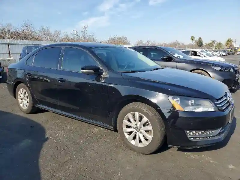 1VWAT7A32FC057432 2015 VOLKSWAGEN PASSAT-3