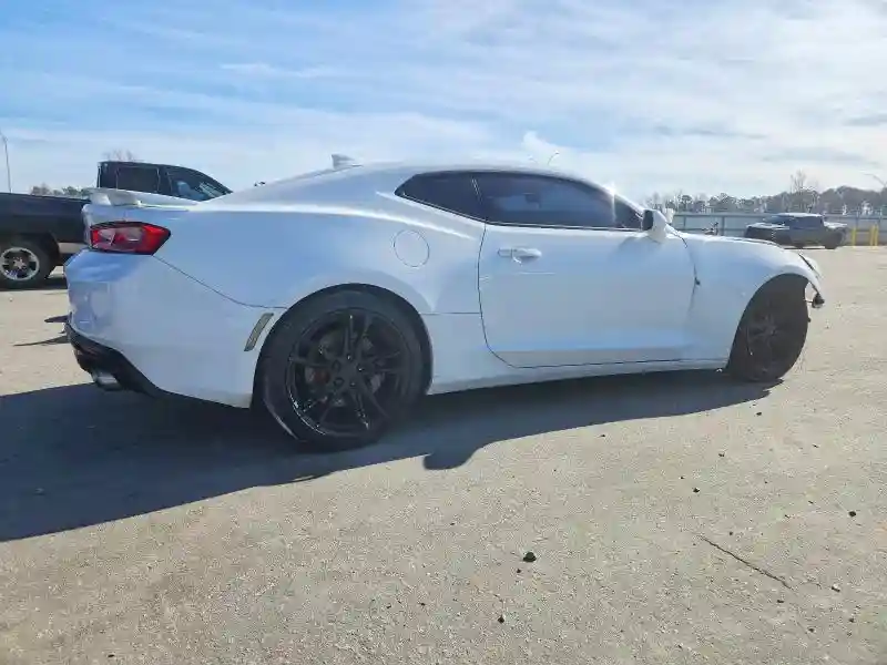 1G1FH1R75J0100534 2018 CHEVROLET CAMARO-2