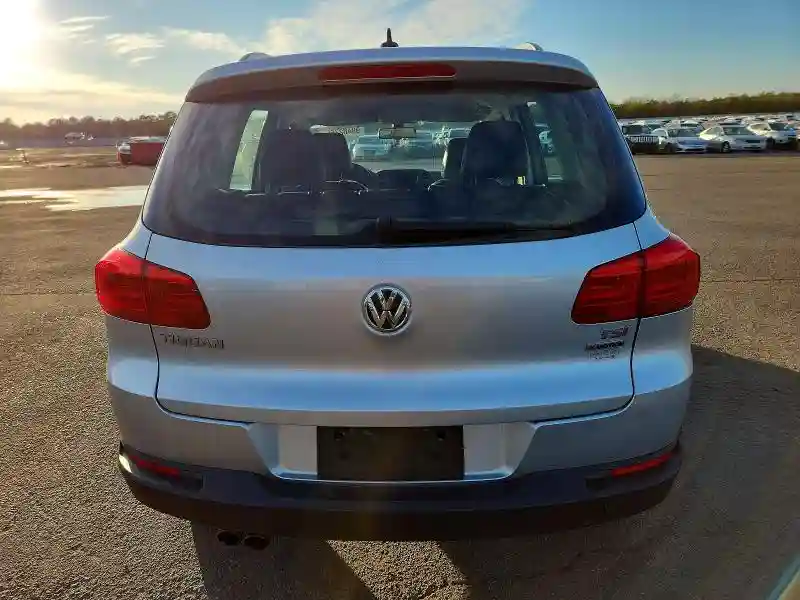 WVGBV7AX5HK025454 2017 VOLKSWAGEN TIGUAN-5