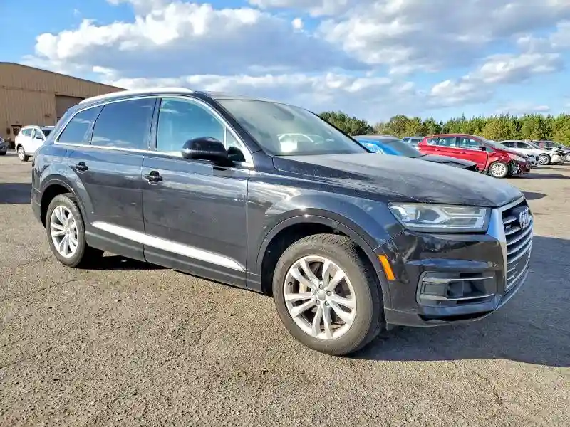 WA1LAAF73HD021802 2017 AUDI Q7-3