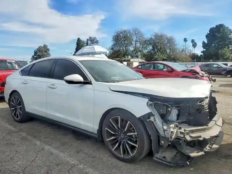 1HGCY2F80RA028405 2024 HONDA ACCORD-3