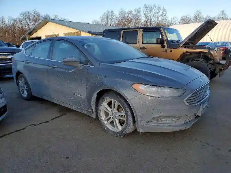3FA6P0UU8JR142185 2018 FORD FUSION-3