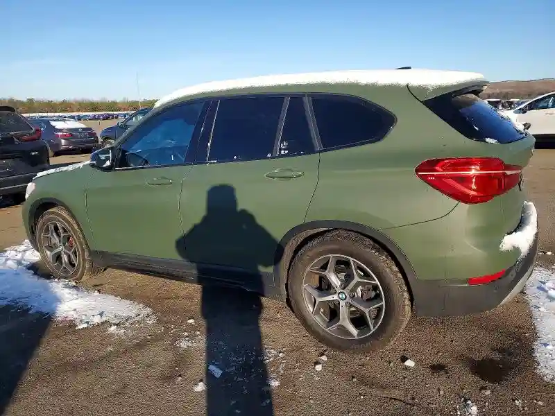 WBXHT3Z31J4A66680 2018 BMW X1-1
