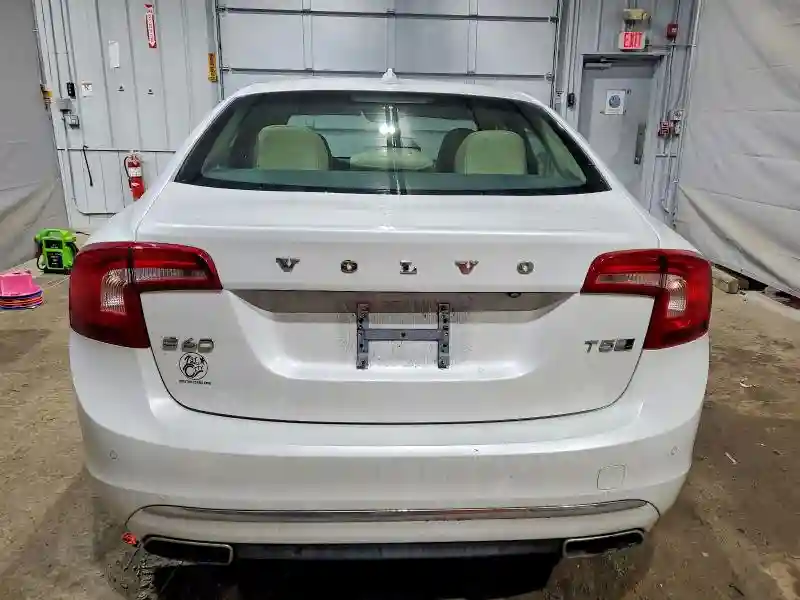 LYV402TM0JB171878 2018 VOLVO S60-5