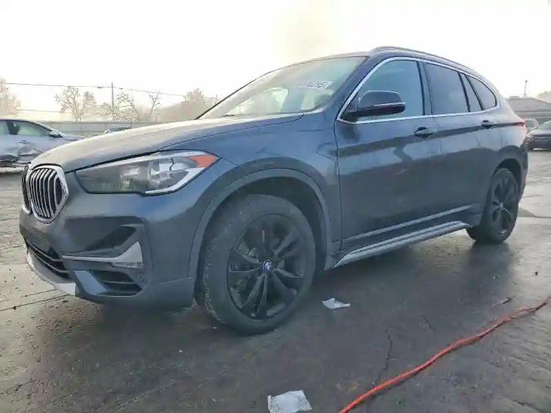 WBXJG7C00L5P23216 2020 BMW X1-0