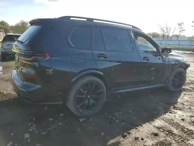 5UX33EM05R9T05013 2024 BMW X7 M60I-2