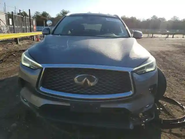 3PCAJ5M31KF137228 2019 INFINITI QX50-4
