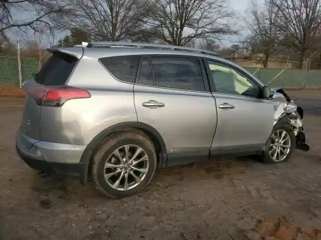 JTMDJREV3JD185114 2018 TOYOTA RAV4-2