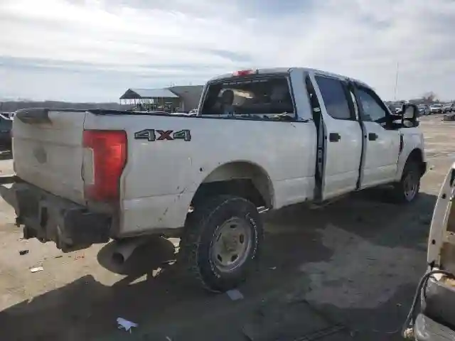 1FT7W2B63JEB97907 2018 FORD F250-2