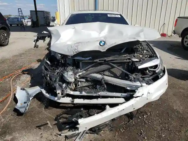 WBAJE5C5XKWE66044 2019 BMW 5 SERIES-4
