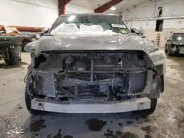 5TFVC5DB6PX033074 2023 TOYOTA TUNDRA-4