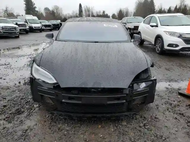 5YJSA1E26JF261691 2018 TESLA MODEL S-4