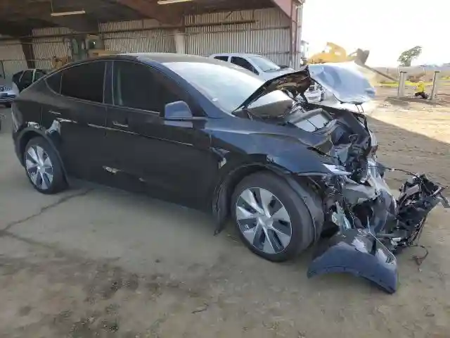 7SAYGDEE6PF910258 2023 TESLA MODEL Y-3