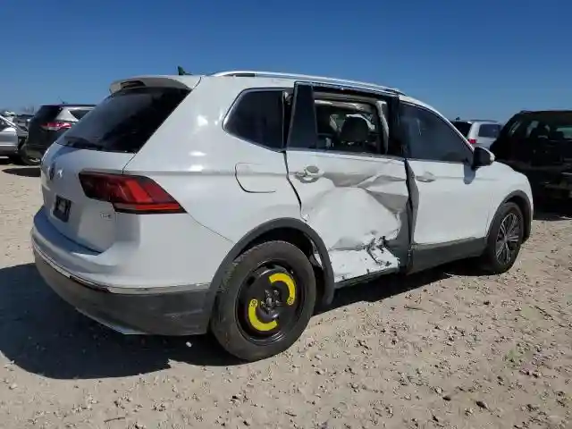 3VV3B7AX5JM035872 2018 VOLKSWAGEN TIGUAN-2