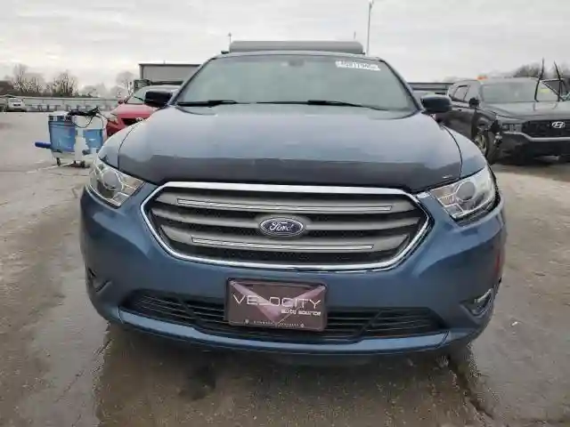 1FAHP2E86JG113619 2018 FORD TAURUS-4