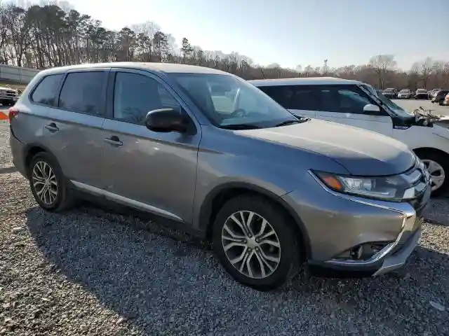JA4AD2A38HZ015022 2017 MITSUBISHI OUTLANDER-3