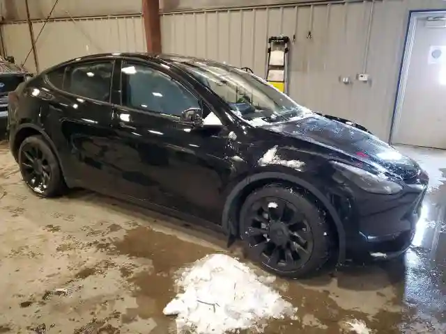 7SAYGDEE3RA220161 2024 TESLA MODEL Y-3