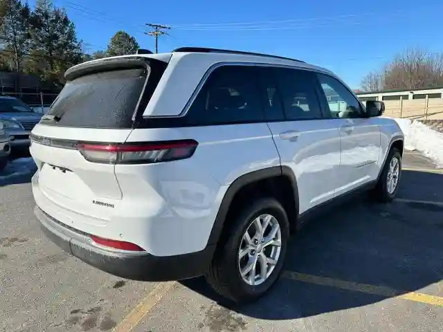 1C4RJHBG4PC512012 2023 JEEP GRAND CHEROKEE-2