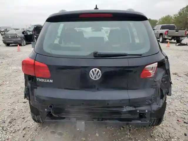 WVGAV7AXXHK000187 2017 VOLKSWAGEN TIGUAN-5
