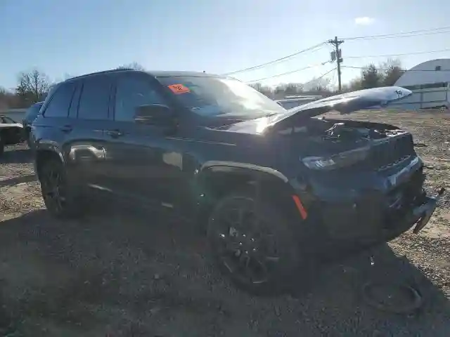 1C4RJYB60P8905760 2023 JEEP GRAND CHEROKEE-3