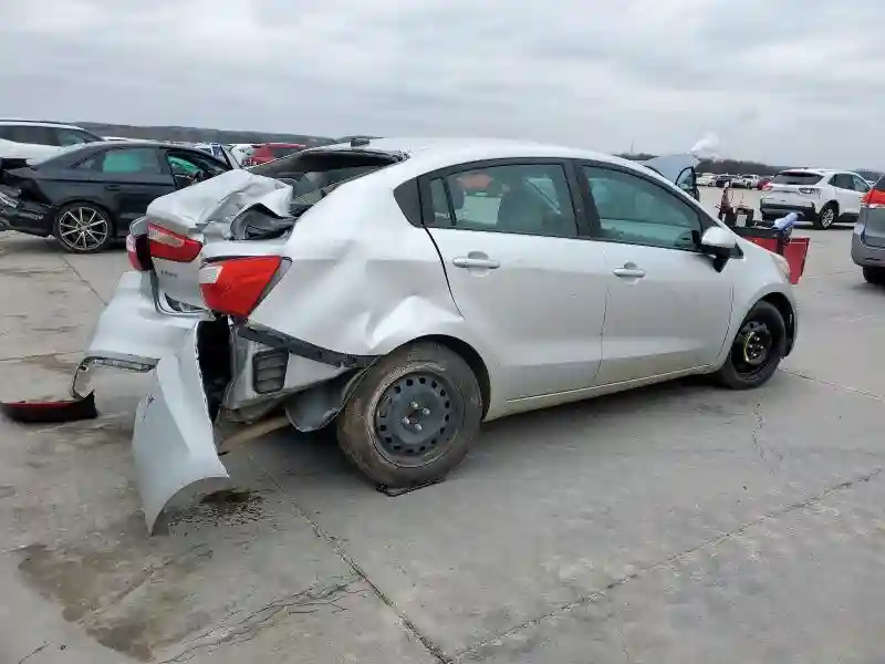 KNADM4A38H6070454 2017 KIA RIO-2