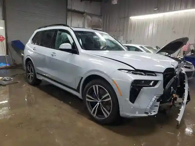 5UX23EM04R9V15436 2024 BMW X7-3
