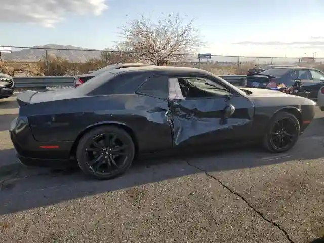 2C3CDZAG9JH288281 2018 DODGE CHALLENGER-2