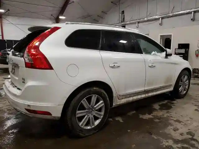 YV440MRU5H2133235 2017 VOLVO XC60-2