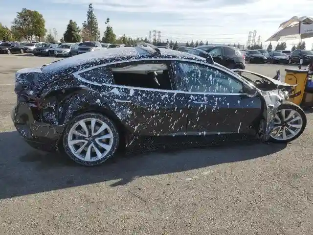 5YJ3E1EB7KF364564 2019 TESLA MODEL 3-2