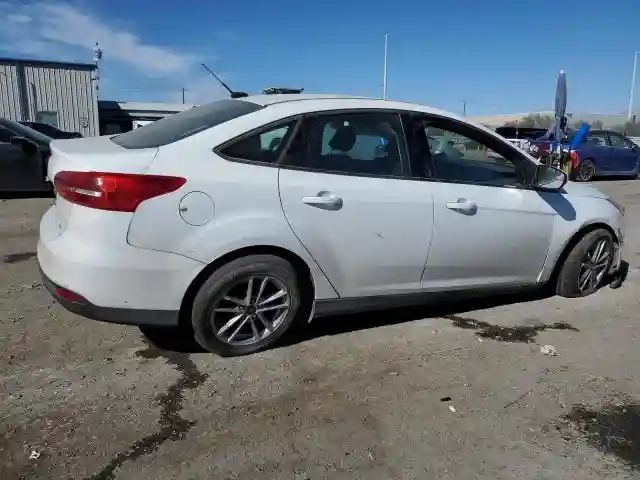 1FADP3F29HL300093 2017 FORD FOCUS-2
