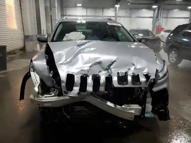 1C4PJMDB2GW213358 2016 JEEP GRAND CHEROKEE-4