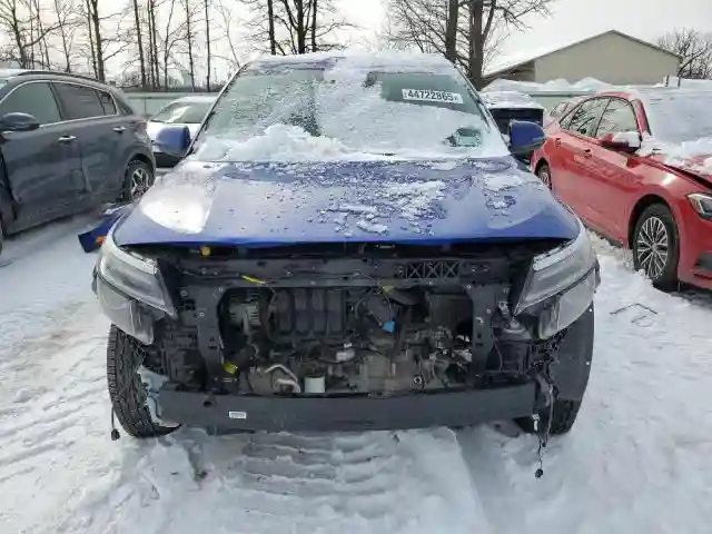 KNDEUCAA2R7476435 2024 KIA SELTOS-4