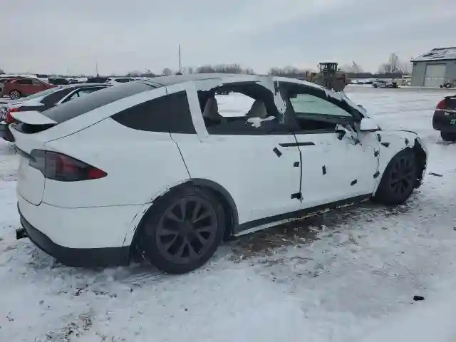 7SAXCBE55NF331481 2022 TESLA MODEL X-2