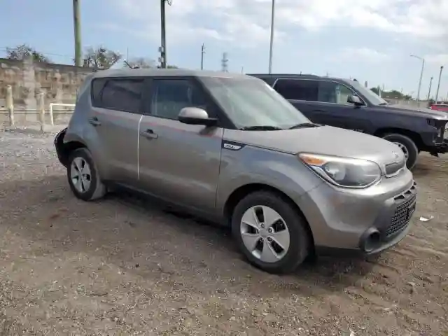 KNDJN2A26G7289677 2016 KIA SOUL-3